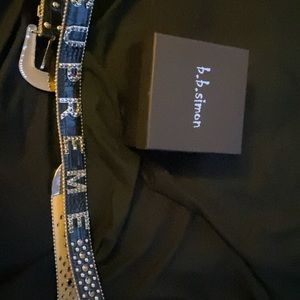 Meet your Posher, Eeddie